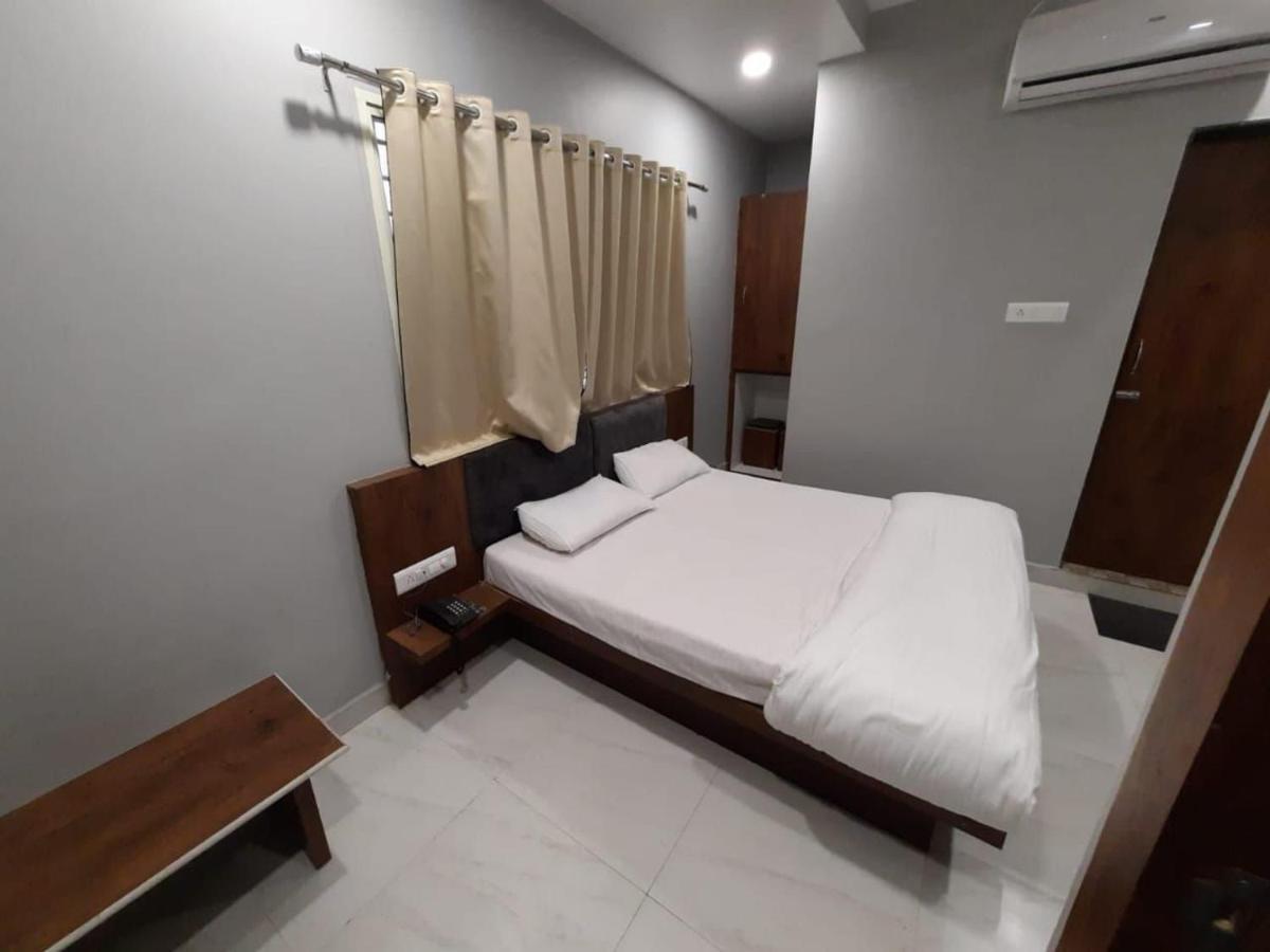 Hotel Shankar Ujjain Buitenkant foto